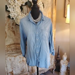 Mossimo Denim Button down shirt. Womens XXL.